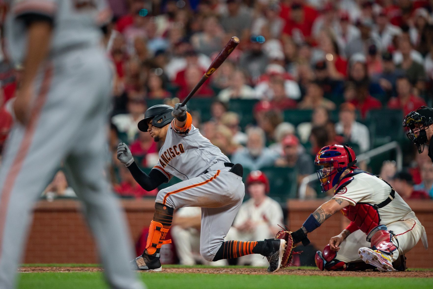 Cardinals try to even up series against Giants